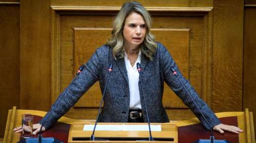Μιλένα Αποστολάκη προς Κωστή Χατζηδάκη: Απούσα η κυβέρνηση από τον έλεγχο των τραπεζικών χρεώσεων και προμηθειών