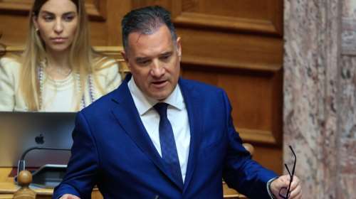 Γεωργιάδης: Η Καρυστιανού ασκεί αντιπολίτευση από το βάθρο της μητέρας που έχασε το παιδί της