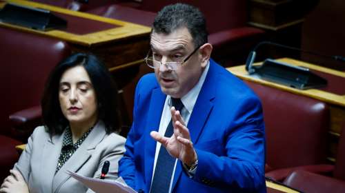 Αδιανόητη δήλωση βουλευτή της Νίκης: "Οι πιστοί Χριστιανοί έχουν αρχίσει να μοιράζουν σφαλιάρες"- Χαμός στη Βουλή