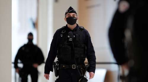 Σοκ στη Γαλλία: Σύρος πατέρας μαχαιρώθηκε μέχρι θανάτου από τον σχιζοφρενή γιο του