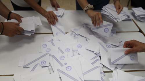 Πώς θα μοιραστούν 40,1 εκατ. ευρώ στα κόμματα: Γιατί ο ΣΥΡΙΖΑ λαμβάνει περισσότερα από το ΠΑΣΟΚ