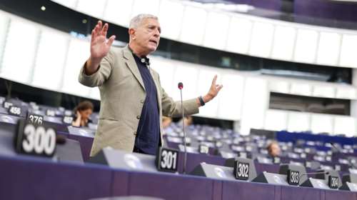 Πήρε θέση ο ΣΥΡΙΖΑ για την αποχή στην ψηφοφορία για το Ειδικό Δικαστήριο κατά του Πούτιν- &quot;Πρόχειρη αντιμετώπιση&quot;