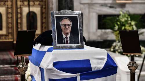 Το τελευταίο αντίο στον πρώην Πρόεδρο της Δημοκρατίας Χρήστο Σαρτζετάκη [εικόνες]