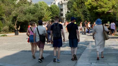 Τζανάκης: Θα έχουμε ήσυχο Σεπτέμβριο με λίγα κρούσματα - Παραπληροφόρηση οι θάνατοι από εμβόλια