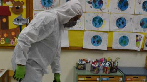 Λοιμωξιολόγοι: Άνοιγμα μόνο δημοτικών και νηπιαγωγείων στις 11 Ιανουαρίου - Η εισήγηση για τα σχολεία