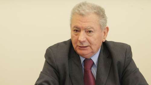 Θάνατος Βαλυράκη - Πραγματογνώμονας της οικογένειας: &quot;Αποκλείω τεχνικά να χτυπήθηκε από τη δική του προπέλα&quot;