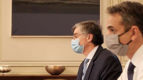 Η πρώτη συνάντηση Μητσοτάκη με Τσιόδρα μετά τη δημοσιοποίηση της μελέτης - Σύσκεψη μαζί με Πλεύρη για τη μετάλλαξη Όμικρον
