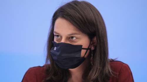 Κορονοϊός: Θετική στον ιό η υπουργός Παιδείας Νίκη Κεραμέως