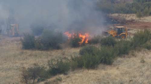 Φωτιά στην Καβάλα: Σε επιφυλακή για αναζωπυρώσεις- Η βροχή περιόρισε σημαντικά τις φλόγες