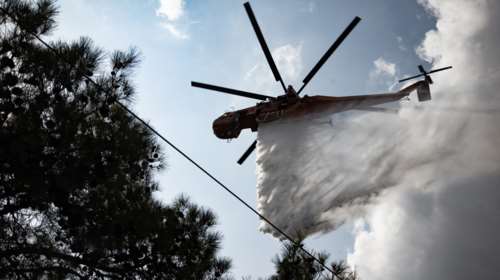 Φωτιά στη Λήμνο - Επιχειρούν και εναέρια μέσα