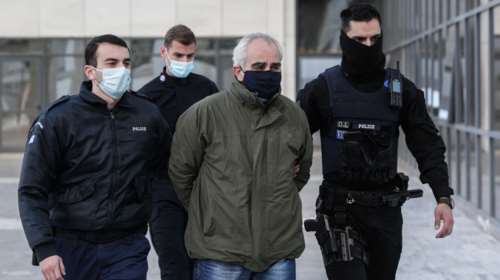 Δίκη ψευτογιατρού: O &quot;Dr Kontos&quot; εμφανιζόταν και ως πιλότος - Πώς απέσπασε 200.000 ευρώ για δήθεν κερδοφόρα επένδυση