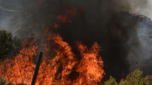 Έβρος: Φωτιά σε δάσος μεταξύ Σιδηρώ και Μεγάλο Δέρειο Σουφλίου - Επιχειρούν 3 αεροσκάφη και ένα ελικόπτερο
