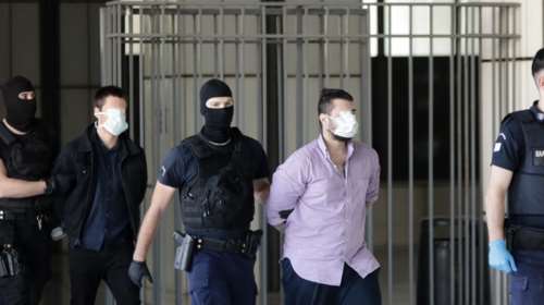 Ενταση στη δίκη Τοπαλούδη - Εντολή να παραμείνει στην έδρα έλαβε η εισαγγελέας