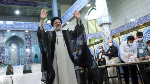 Εκλογές στο Ιράν: Συγχαρητήρια στον υπερσυντηρητικό Εμπραχίμ Ραϊσί πριν καν ανακοινωθούν τα τελικά αποτελέσματα