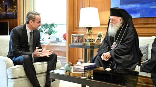 Συνάντηση Μητσοτάκη με τον Ιερώνυμο στο Μαξίμου - Θα πάνε μαζί στην κηδεία του Αναστάσιου στα Τίρανα