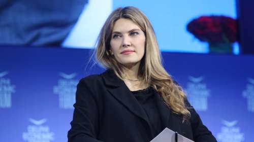 Εύα Καϊλή: Οι δηλώσεις για το Κατάρ που είχαν φέρει το &quot;άδειασμα&quot; Ανδρουλάκη - &quot;Πρωτοπόρο στα εργασιακά δικαιώματα&quot;