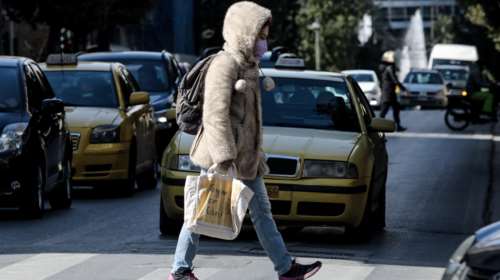 Καιρός: Σε κατακόρυφη πτώση η θερμοκρασία - Τοπικές βροχές και χιόνια στα ορεινά