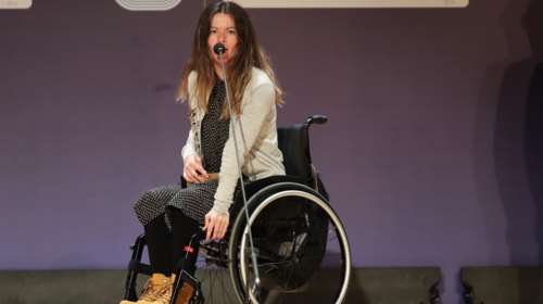 Αλεξάνδρα Σταματοπούλου: Η Παραολυμπιονίκης που πάσχει από την ίδια ανίατη πάθηση με τη Σελίν Ντιόν