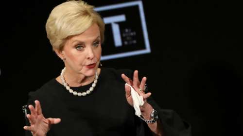 Προεδρικές εκλογές στις ΗΠΑ: Υπέρ της υποψηφιότητας Μπάιντεν και η χήρα του Τζον Μακέιν