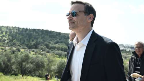 Χάρης Δούκας: Οργή αστυνομικών για τη λέξη "μπάτσος" που χρησιμοποίησε στο Δημοτικό Συμβούλιο [Βίντεο]