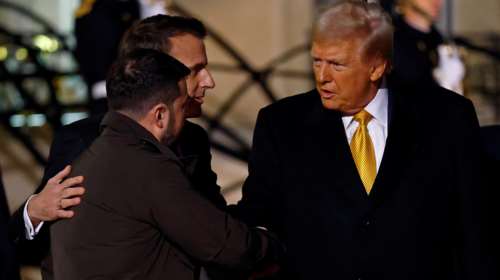 Απαξιώνει πλήρως τον Ζελένσκι ο Τραμπ: "Δεν είναι πολύ σημαντική η παρουσία του στις συνομιλίες"