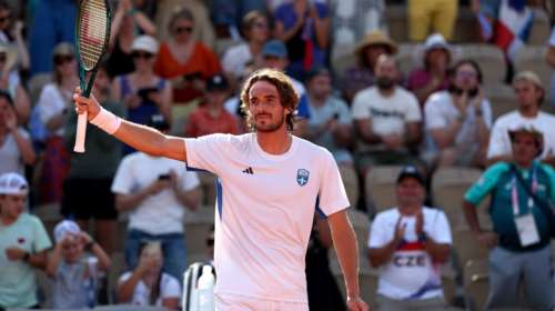 Ολυμπιακοί Αγώνες 2024: Άνετη πρόκριση στους &quot;16&quot; για τον Στέφανο Τσιτσιπά