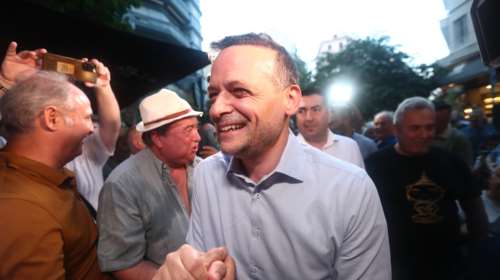 Το νέο βίντεο του Xάρη Δούκα στο Tik Tok από τις περιοδείες του: Μέρα με τη μέρα ενώνουμε δυνάμεις