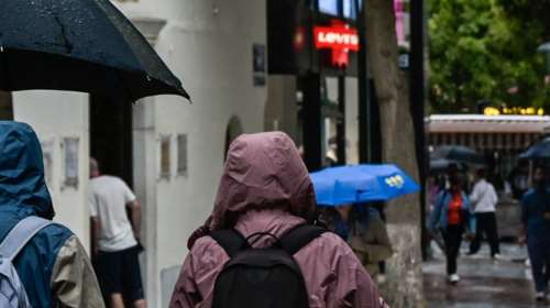 Αλλοπρόσαλλος ο καιρός: Βροχές και καταιγίδες μέχρι την Πέμπτη, βελτίωση την Παρασκευή, νέα επιδείνωση το Σάββατο