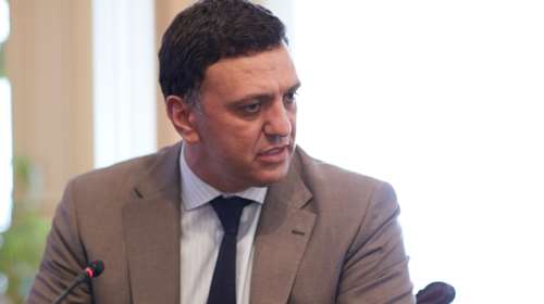 Ανακοινώσεις Κικίλια για κορονοϊό: Στην Ελλάδα τρία εκατ. δόσεις του εμβολίου, τμηματικά από τον Δεκέμβριο ως τον Ιούνιο