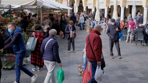 Ξανά στη δίνη του κορονοϊού η Ιταλία: Απαγόρευση κυκλοφορίας από τις 11 το βράδυ - Ποιες περιοχές αφορά