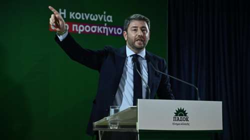 Ανδρουλάκης: Τα συστήματα εξουσίας Μητσοτάκη και Τσίπρα λειτούργησαν εις βάρος του δημοσίου συμφέροντος