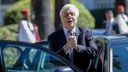 Επανεμφάνιση Παυλόπουλου: Δίνει... οδηγίες για τις διερευνητικές επαφές Ελλάδας - Τουρκίας