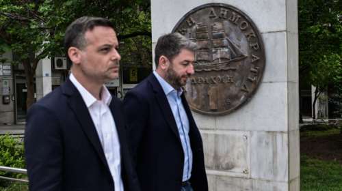 Δεν αντάλλαξαν κουβέντα Ανδρουλάκης και Δούκας στο πάρτι του Χρηστίδη