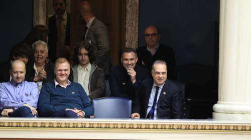 To ΣτΕ καλείται να κρίνει την πρώτη προσφυγή κατά του γάμου ομόφυλων ζευγαριών