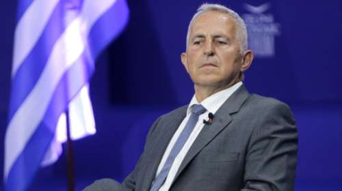 Εκτός ΣΥΡΙΖΑ ο Αποστολάκης, &quot;φλερτάρει&quot; με το κόμμα Κασσελάκη - &quot;Ντροπιαστική αποστασία, να παραδώσει την έδρα&quot;