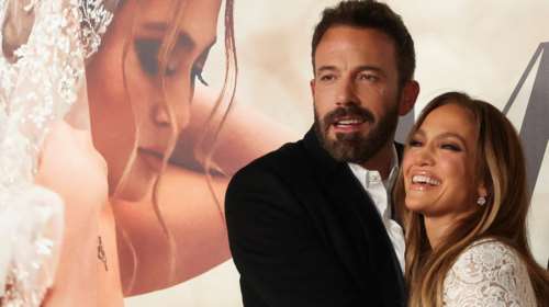 "Τα καταφέραμε": Η Τζένιφερ Λόπεζ παντρεύτηκε τον Μπεν Αφλεκ στο Λας Βέγκας και αλλάζει το όνομά της [εικόνες - βίντεο]