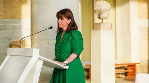 Σακελλαροπούλου: Η ΠτΔ θα παραστεί στα αποκαλυπτήρια της προτομής του Παύλου Μπακογιάννη