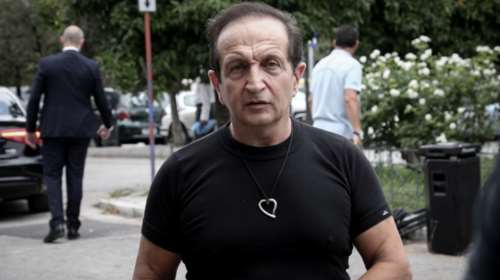 Σπύρος Μπιμπίλας: Η πρώτη εμφάνιση μετά την γκάφα με τον Γιώργο Μάγκα - &quot;Θα πάω στη Λιβαδειά να τον συναντήσω&quot; [Βίντεο]