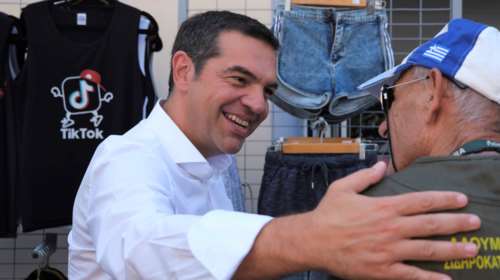 Αναδρομικά συνταξιούχων: Επίθεση Τσίπρα στην κυβέρνηση -&quot;Τριπλή εξαπάτηση&quot;