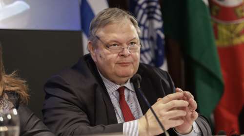 Κριτική Βενιζέλου για κορονοϊό: Πεθαίνουν σχεδόν 300 άνθρωποι την εβδομάδα, σαν να μη συμβαίνει τίποτα