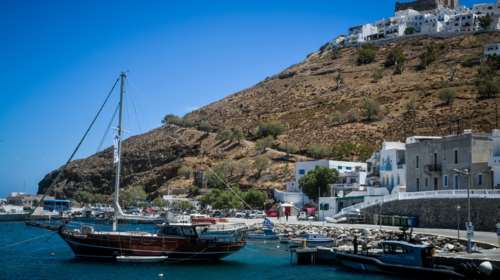 Ελλάδα ή Τουρκία για διακοπές; Οι γείτονες κερδίζουν τη μάχη στις τιμές- &quot;Μέχρι και διπλάσιο το κόστος&quot;