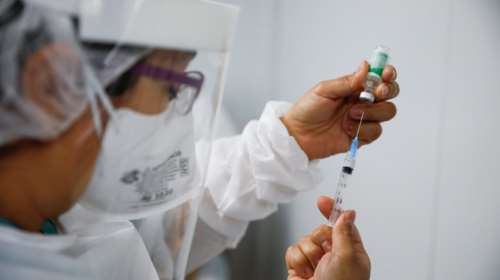 Κορονοϊός: Σύμπραξη Ισραήλ, Δανίας και Αυστρίας για την παραγωγή εμβολίων δεύτερης γενιάς κατά των μεταλλάξεων