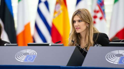 Βόμβα Politico για Εύα Καϊλή: "Αρκετά εκατομμύρια ευρώ" στο ένταλμα σύλληψης - Το μυστήριο με την Ολλανδέζα