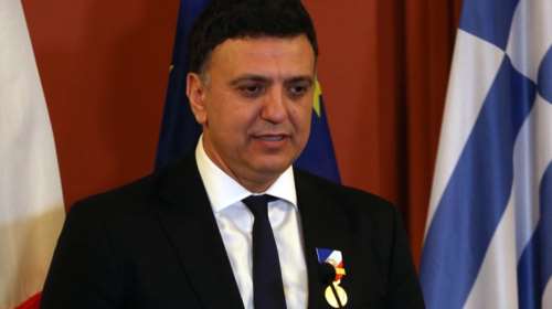 Η Γαλλία απένειμε μετάλλιο στον Κικίλια: &quot;Στο πρόσωπό μου αντικατοπτρίζεται η προσπάθεια των ανδρών και γυναικών της Πυροσβεστικής&quot;