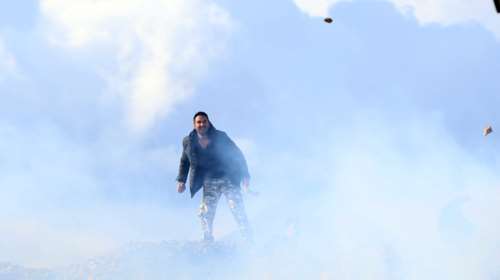 Κρήτη: Κλειστό ξανά το αεροδρόμιο Ηρακλείου - &quot;Μας πυροβόλησαν με πλαστικές σφαίρες&quot; καταγγέλλουν οι αγρότες