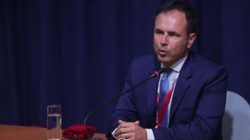 Αλέξης Πατέλης: Είμαι κι εγώ παντρεμένος στο εξωτερικό με τον σύντροφό μου - Η ισότητα στον γάμο θα έρθει στη Βουλή