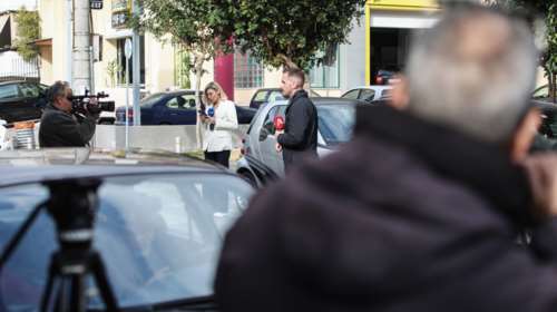 Μοσχάτο: Συντετριμμένη η μητέρα του 50χρονου λογιστή - &quot;Τι κακό είχε κάνει για να βρει τέτοιον θάνατο;&quot;