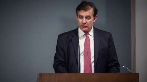 &quot;Καμπανάκι&quot; Δημόπουλου: Ερωτηματικό αν ο εμβολιασμός εμποδίζει τη μετάδοση του κορονοϊού [βίντεο]