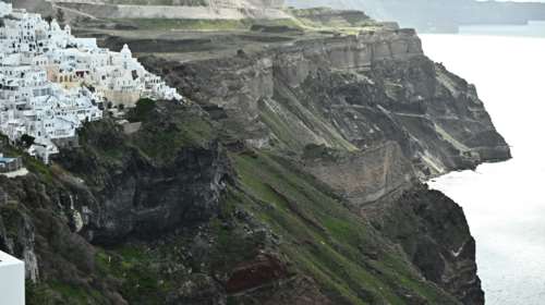 Ατέλειωτο μπαράζ σεισμών μεταξύ Αμοργού και Σαντορίνης - Δόνηση 4,6 Ρίχτερ λίγο μετά τα 4,9