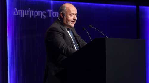 Το πρωτότυπο βίντεο του Δημήτρη Τσιόδρα για την Ευρώπη του 2050 πριν τις ευρωεκλογές του 2024